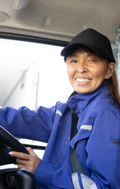 3ヶ月の同乗研修に、MT車の運転練習。経験者の私にまで優しい会社です。