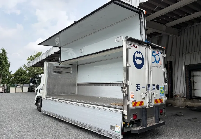 ４ｔウイング車（４台） 